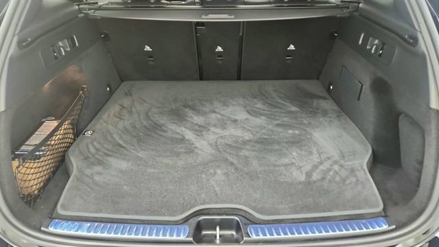 Used 2025 Mercedes-Benz GLC 350e 4MATIC image 15