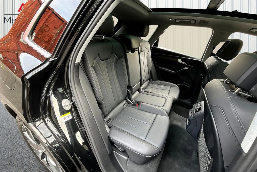 Used 2025 Audi Q5 2.0T Premium Plus w/ Premium Plus Package image 25