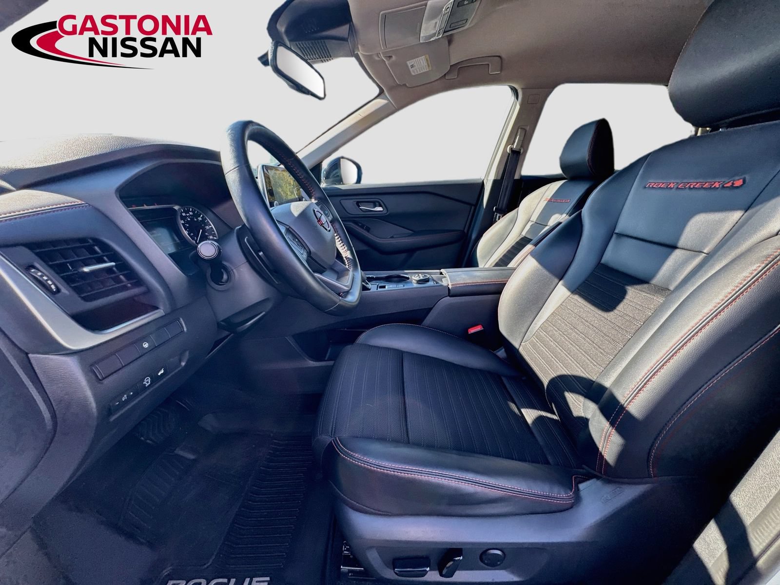 Used 2025 Nissan Rogue SV w/ Rock Creek Premium Package AWD/4WD image 27