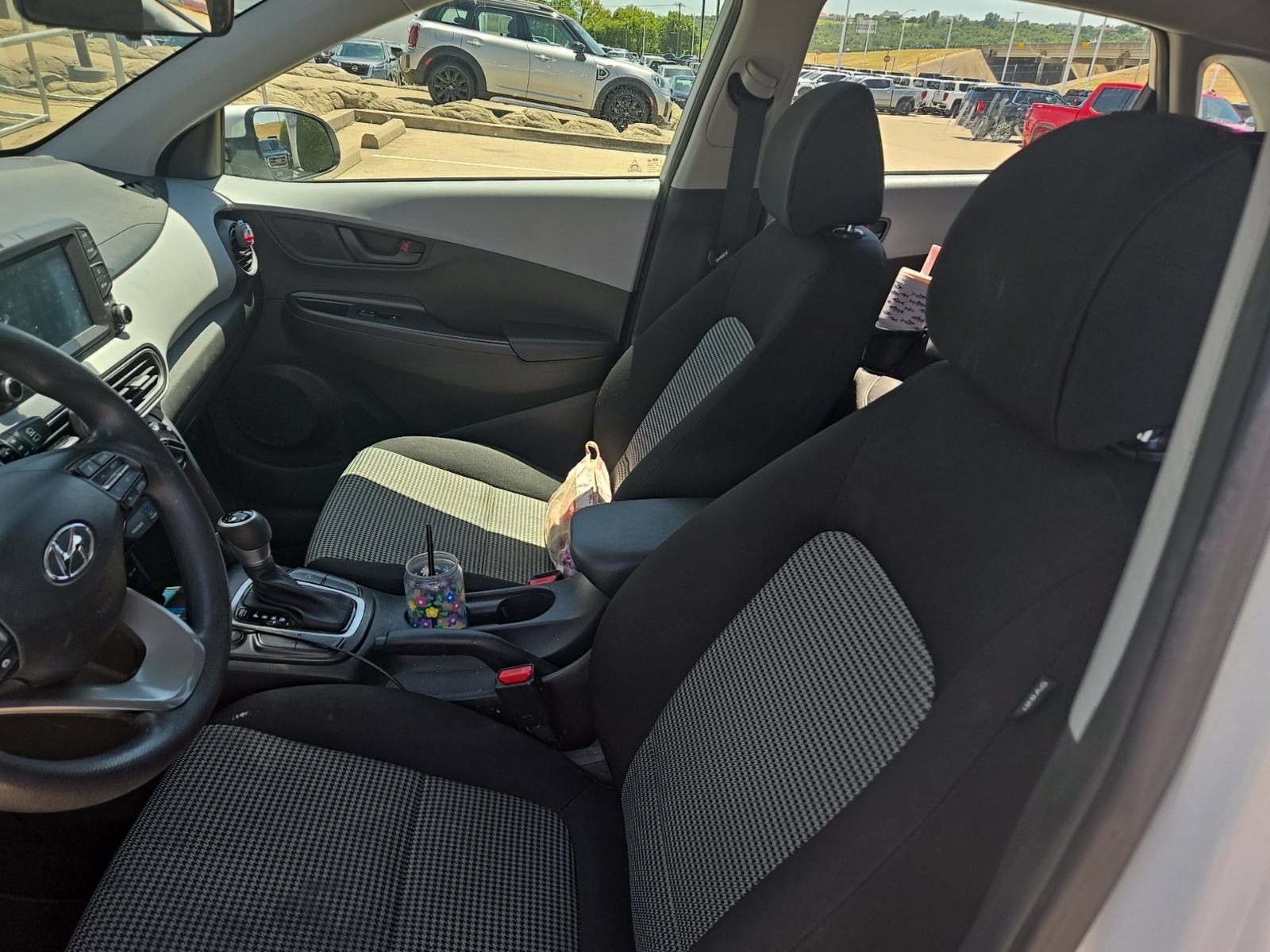 Used 2018 Hyundai Kona SE FWD image 11