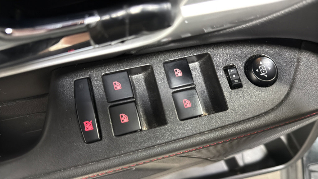 Used 2013 GMC Terrain SLT image 15