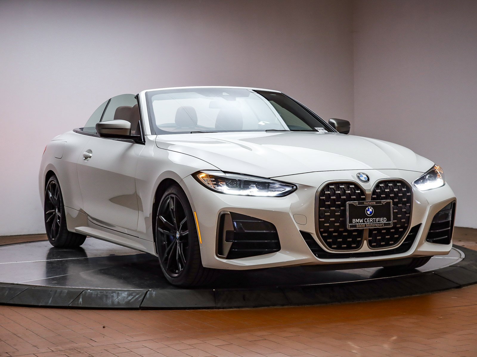 Certified 2023 BMW M440i Convertible image 3