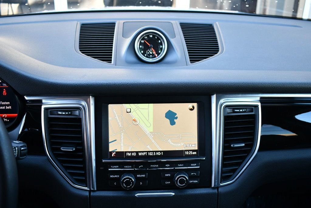 Used 2016 Porsche Macan S image 47