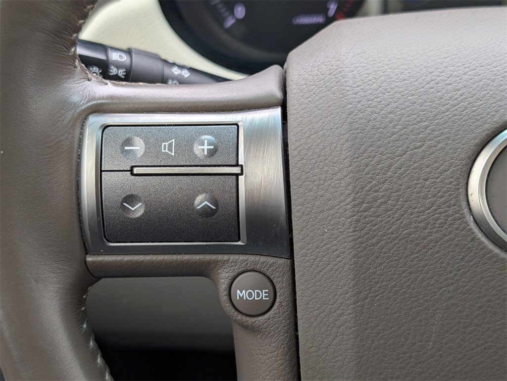 Used 2014 Lexus GX 460 image 18
