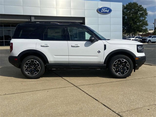 New 2025 Ford Bronco Sport Outer Banks w/ Outer Banks Tech Package+ image 2