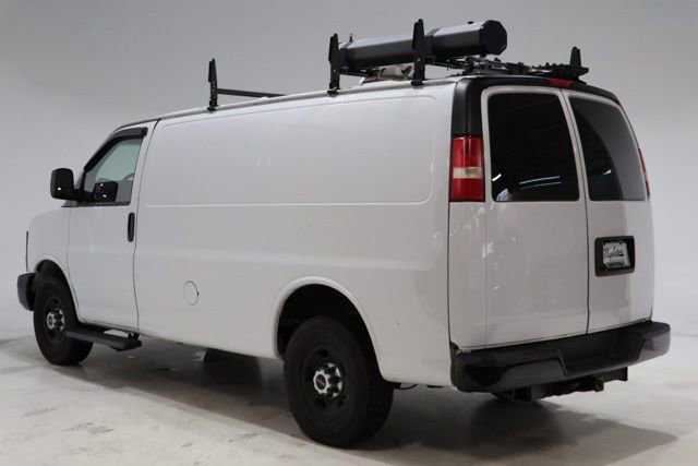 Used 2015 GMC Savana 2500 RWD image 5