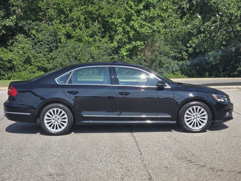 Used 2016 Volkswagen Passat 1.8T SE image 11