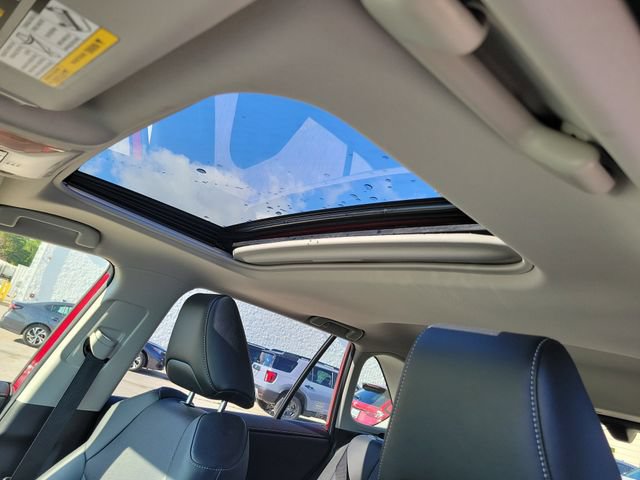 Used 2020 Toyota RAV4 Limited w/ Limited Grade Weather Package AWD/4WD image 13