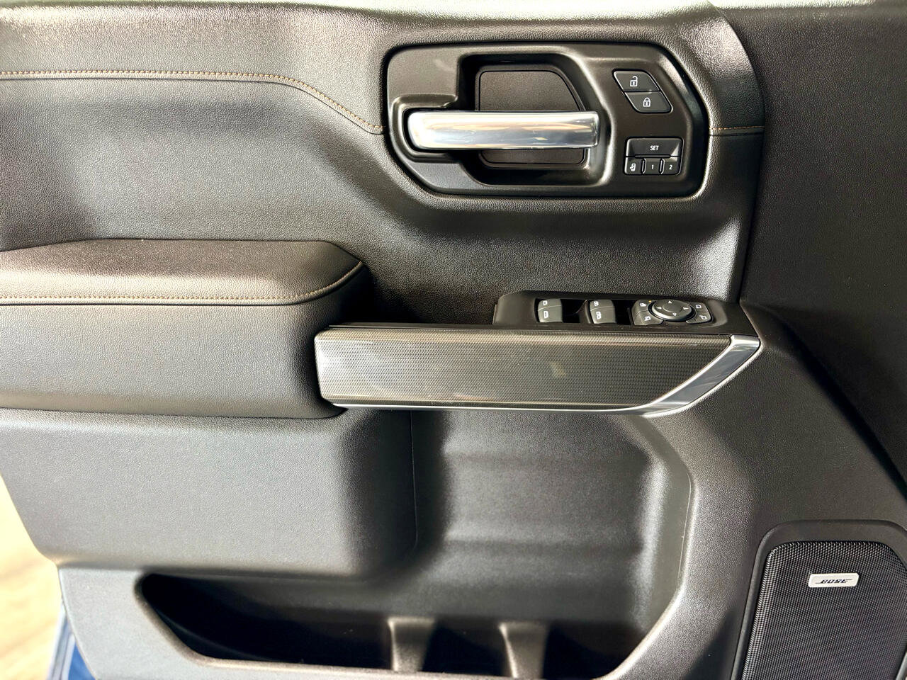 Used 2019 GMC Sierra 1500 AT4 w/ AT4 Premium Package image 18