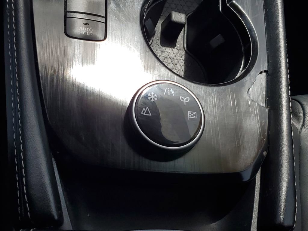 Used 2023 Nissan Rogue SL w/ SL Premium Package image 26