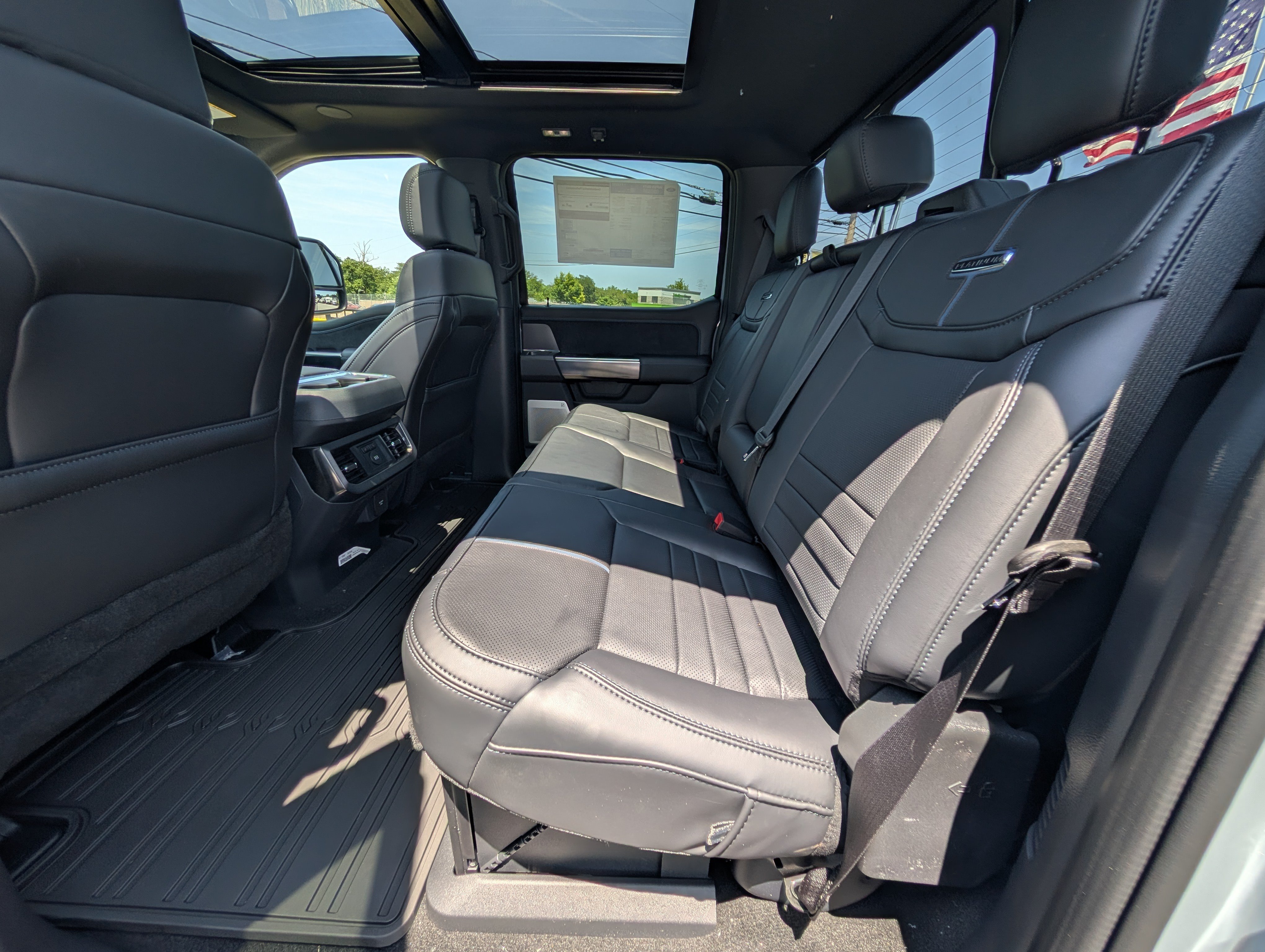 New 2026 Ford F250 Platinum w/ Tremor Off-Road Package AWD/4WD image 10