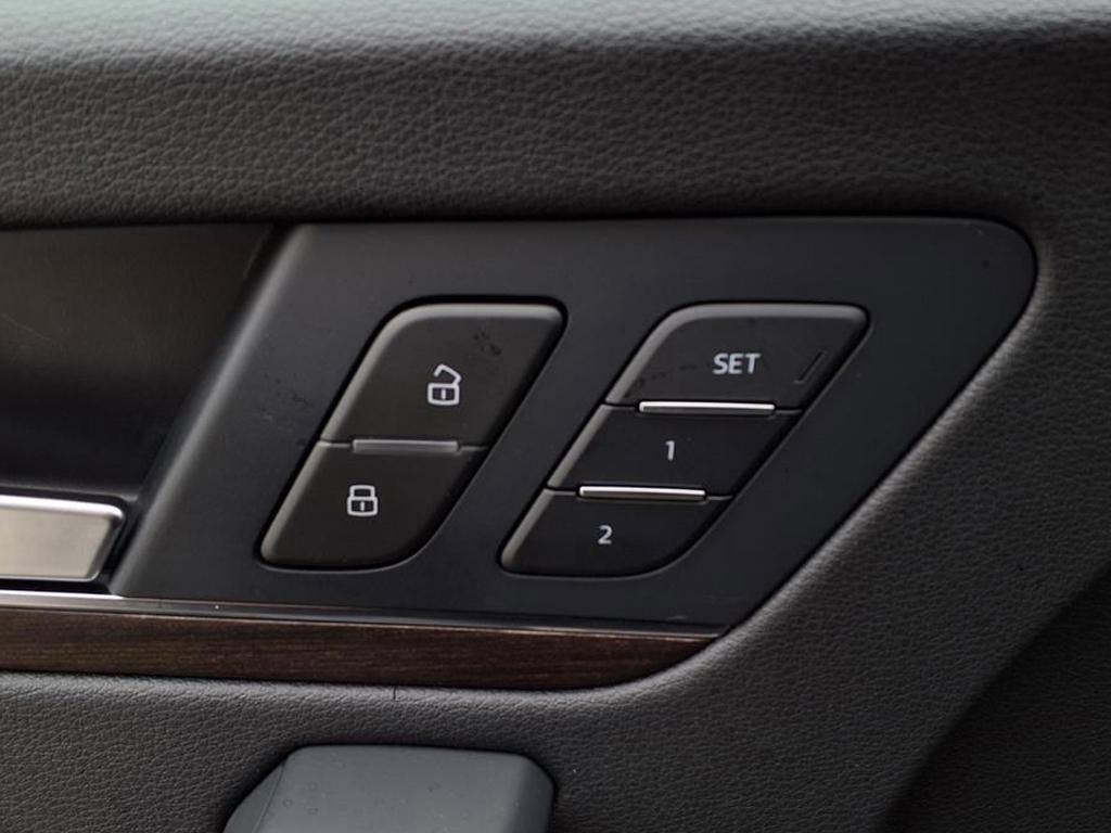 Used 2025 Audi Q5 2.0T Premium Plus w/ Premium Plus Package image 8