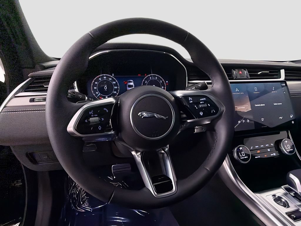 Used 2024 Jaguar XF R-Dynamic SE AWD/4WD image 11