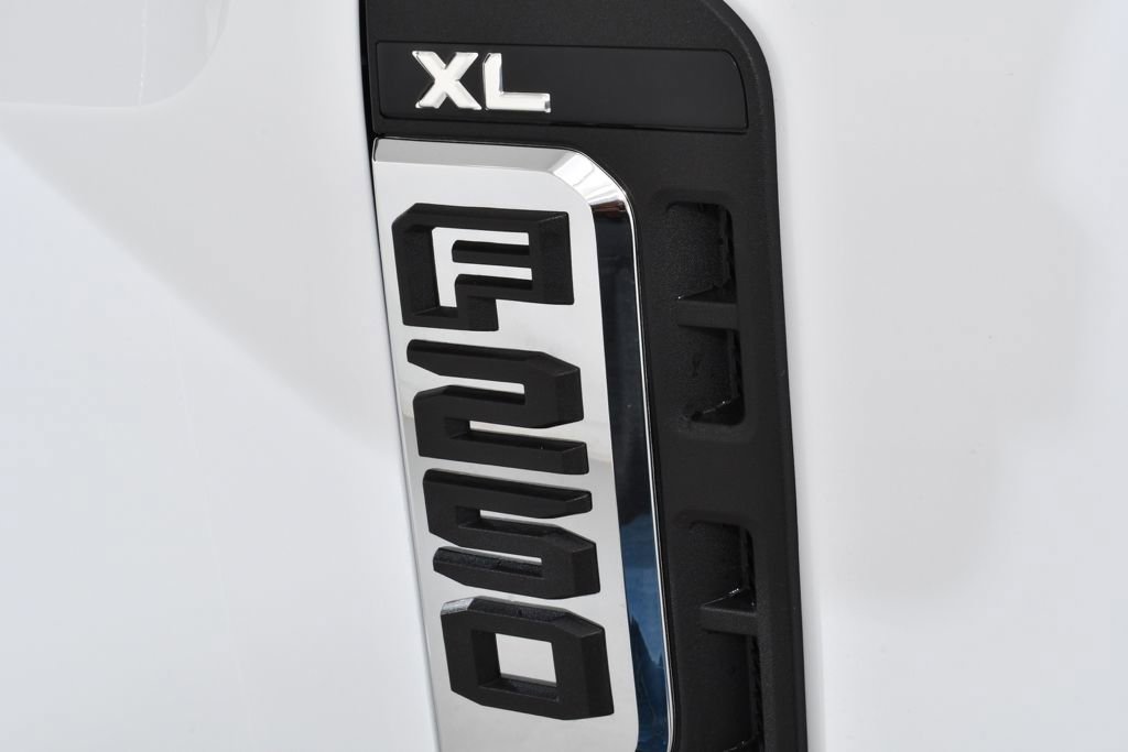 New 2026 Ford F250 XL w/ XL Off-Road Package image 21