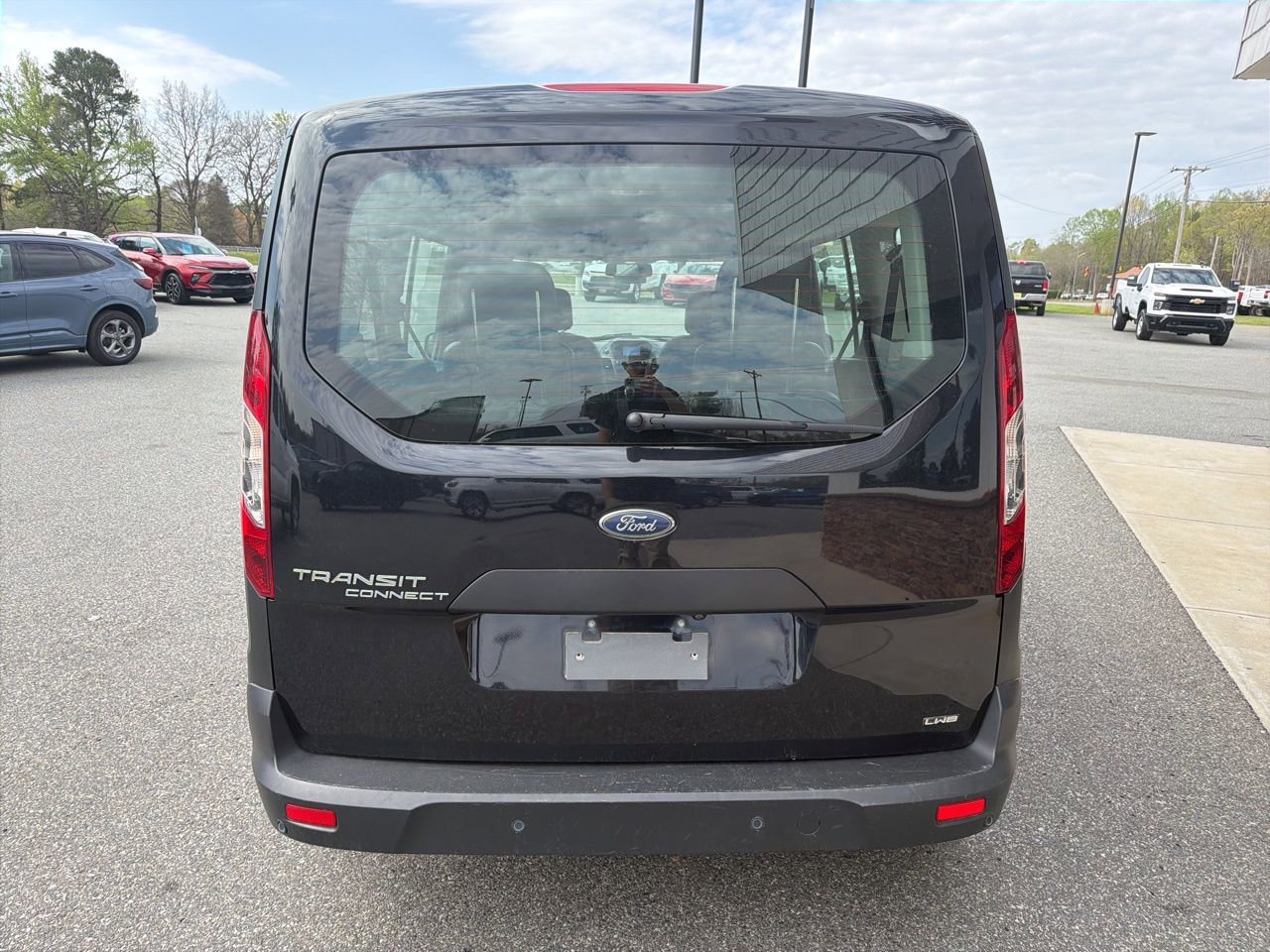 Used 2022 Ford Transit Connect XL image 7
