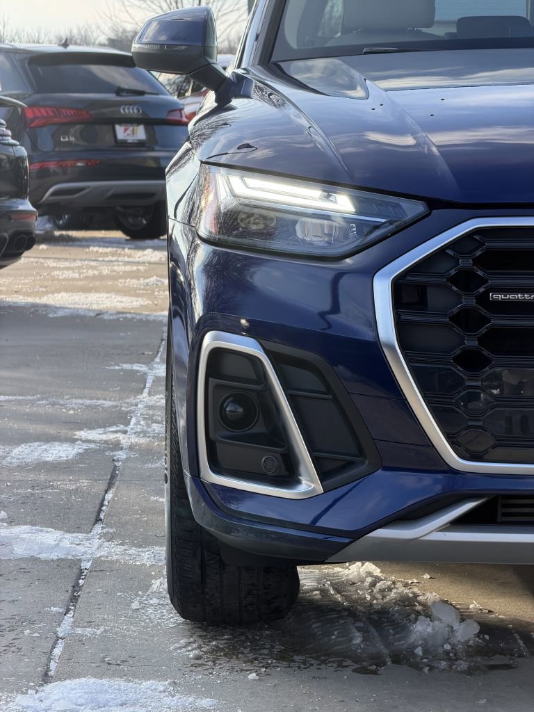 Used 2022 Audi Q5 2.0T Premium w/ Convenience Package image 11