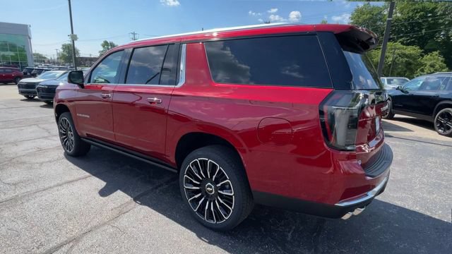 New 2026 Chevrolet Suburban High Country AWD/4WD image 8