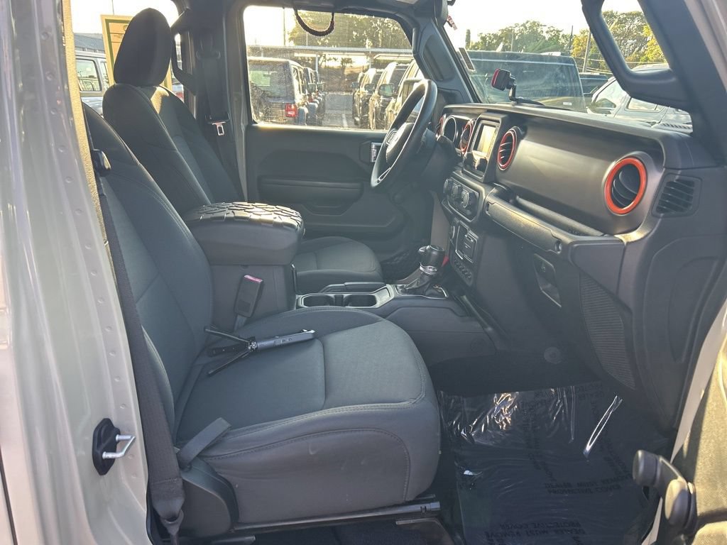 Used 2020 Jeep Gladiator Sport AWD/4WD image 24