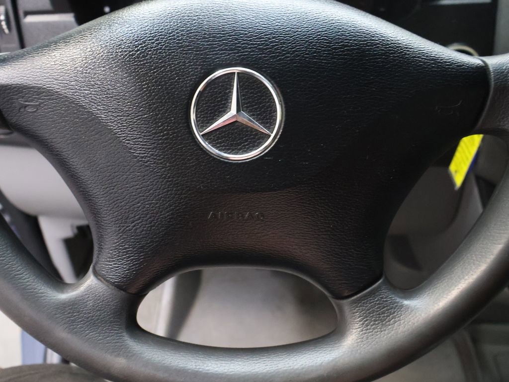 Used 2018 Mercedes-Benz Sprinter 2500 image 16