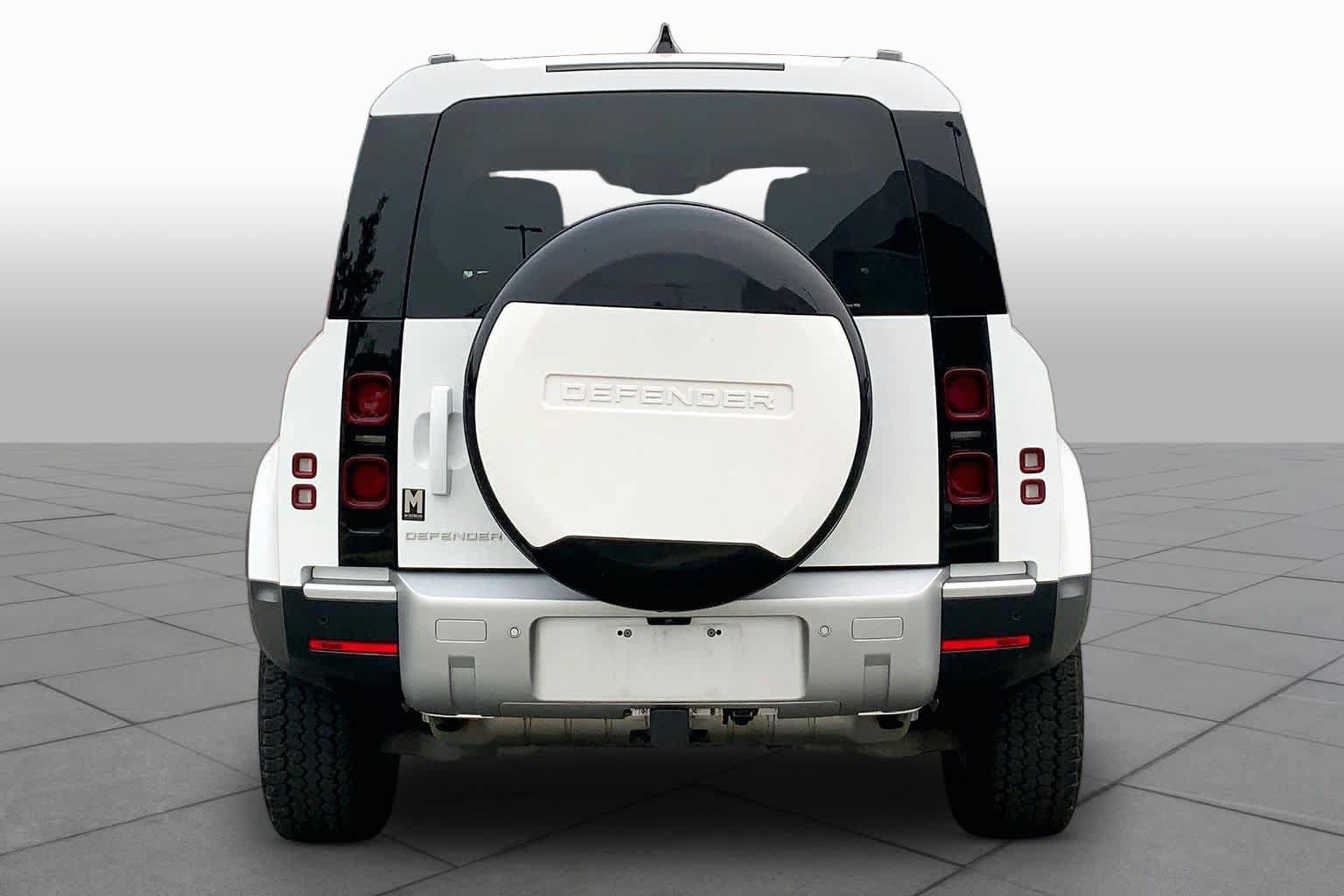 Used 2024 Land Rover Defender 110 S AWD/4WD image 5