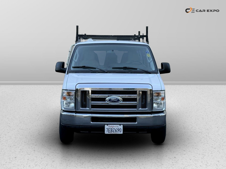 Used 2014 Ford E-150 and Econoline 150 Wagon image 3