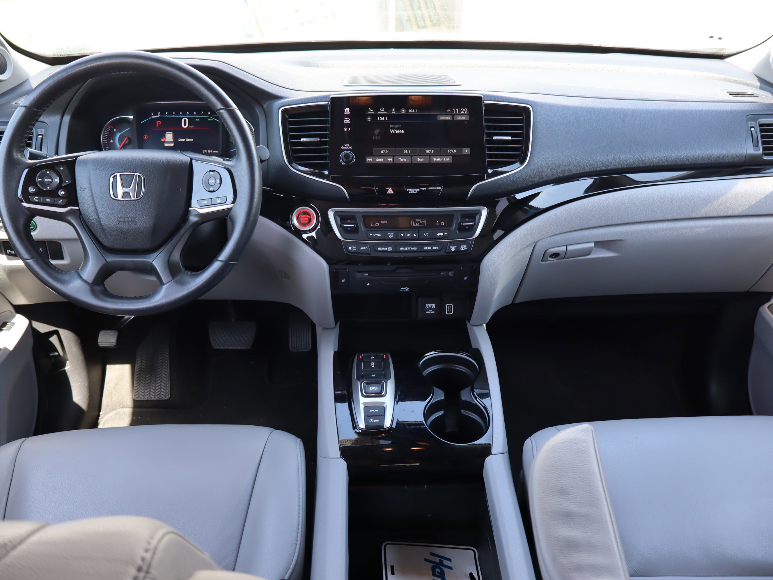 Used 2022 Honda Pilot Touring image 15