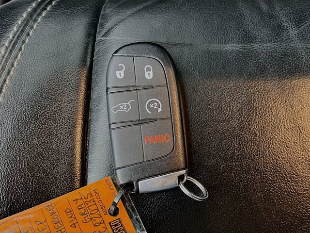 Used 2015 Jeep Grand Cherokee Limited image 12