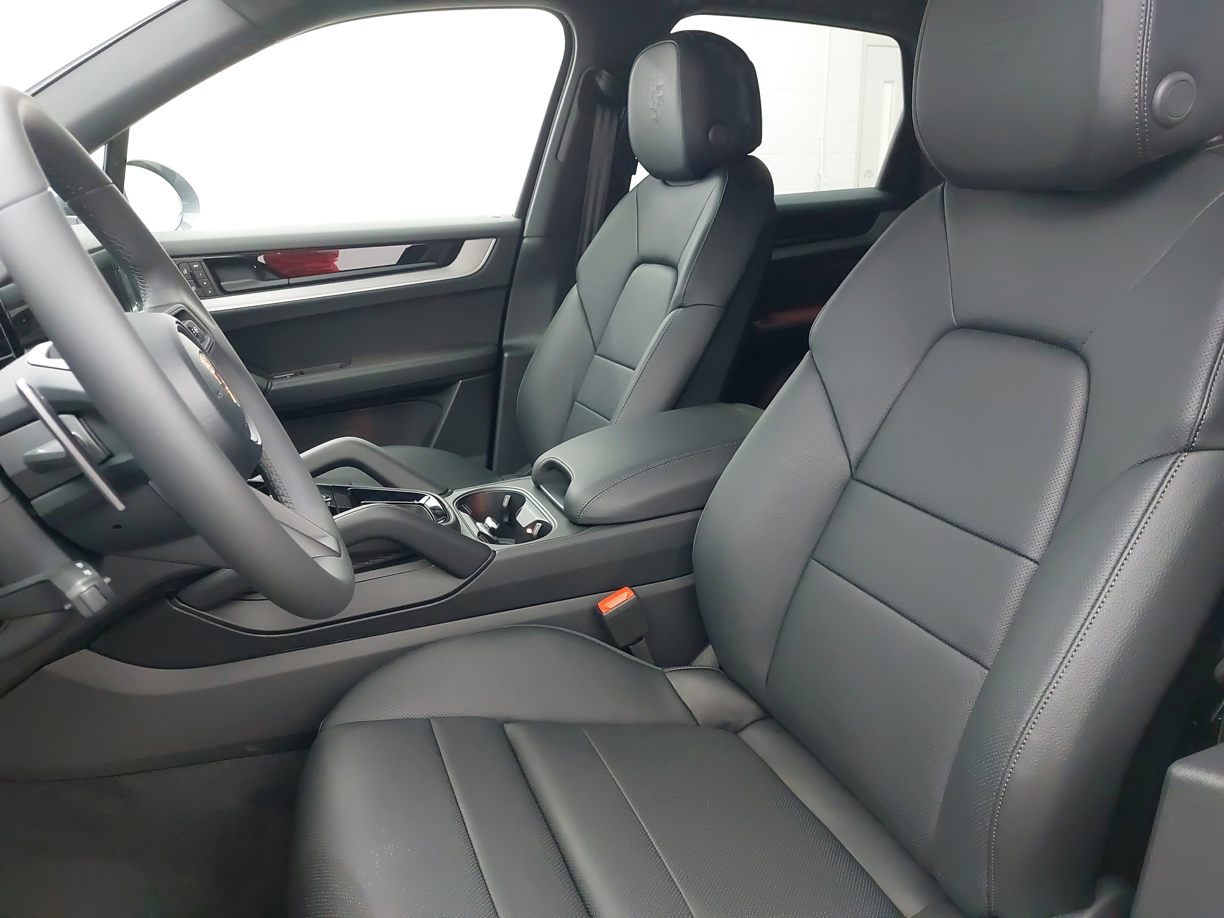 New 2026 Porsche Cayenne image 17