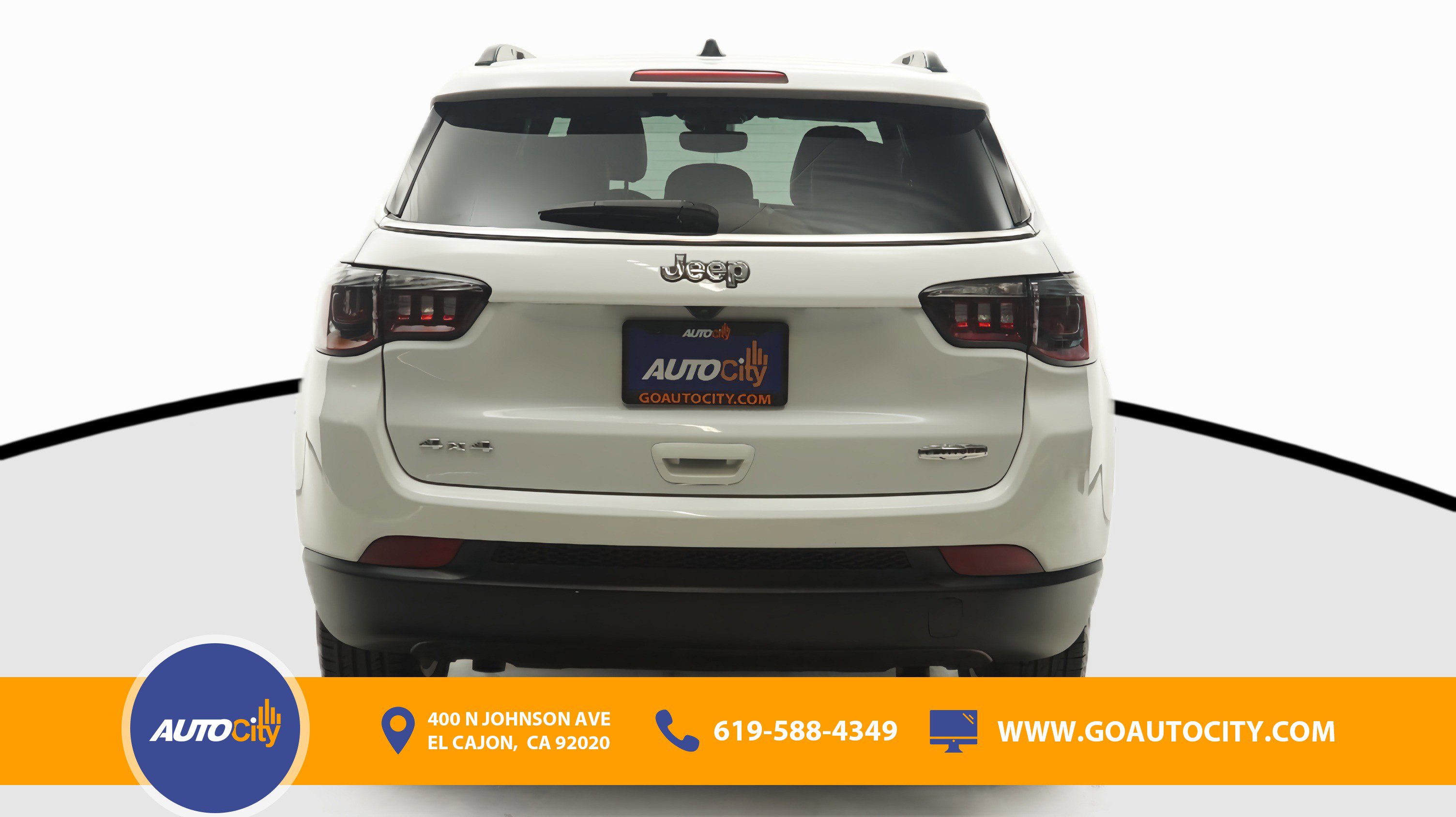 Used 2024 Jeep Compass Latitude image 12