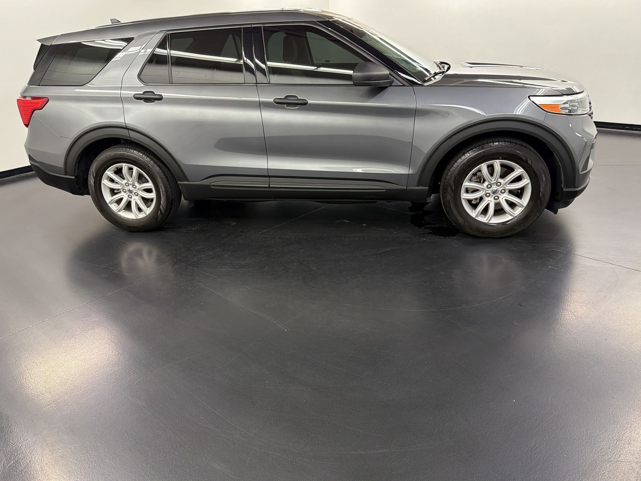 Used 2021 Ford Explorer 2WD image 8