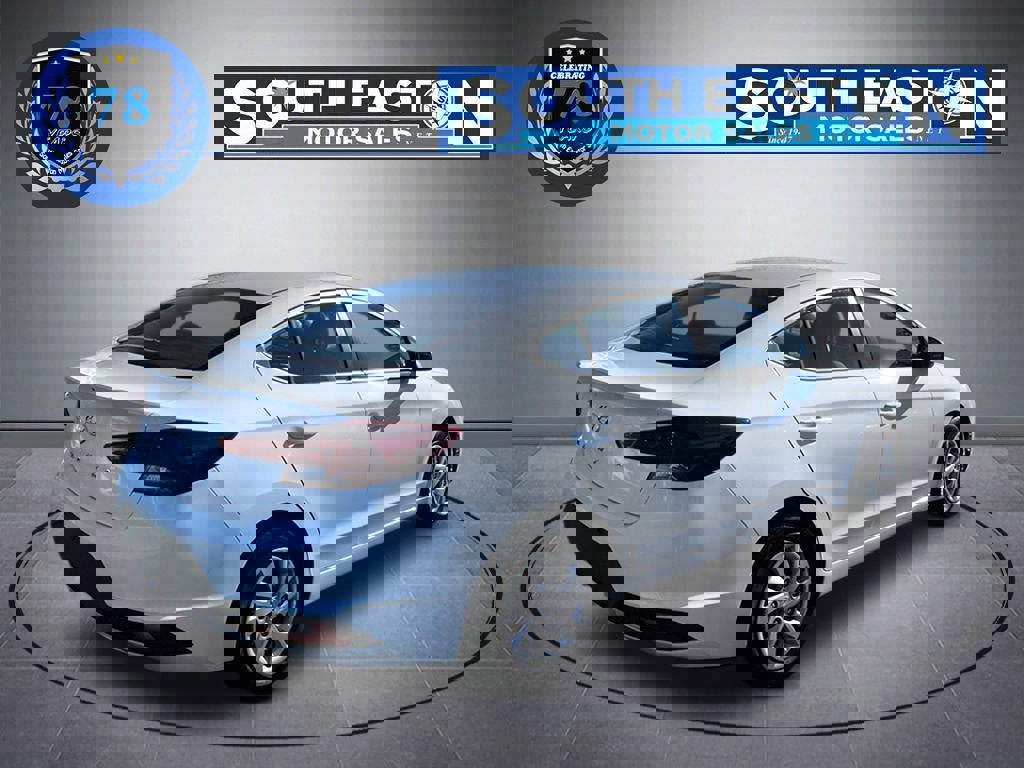 Used 2020 Hyundai Elantra SE w/ Convenience Package (C2) image 6