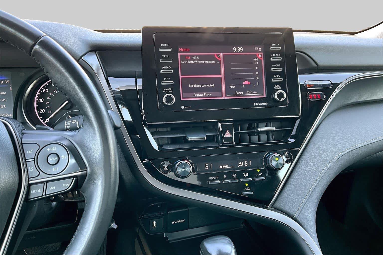 Certified 2024 Toyota Camry SE FWD image 7