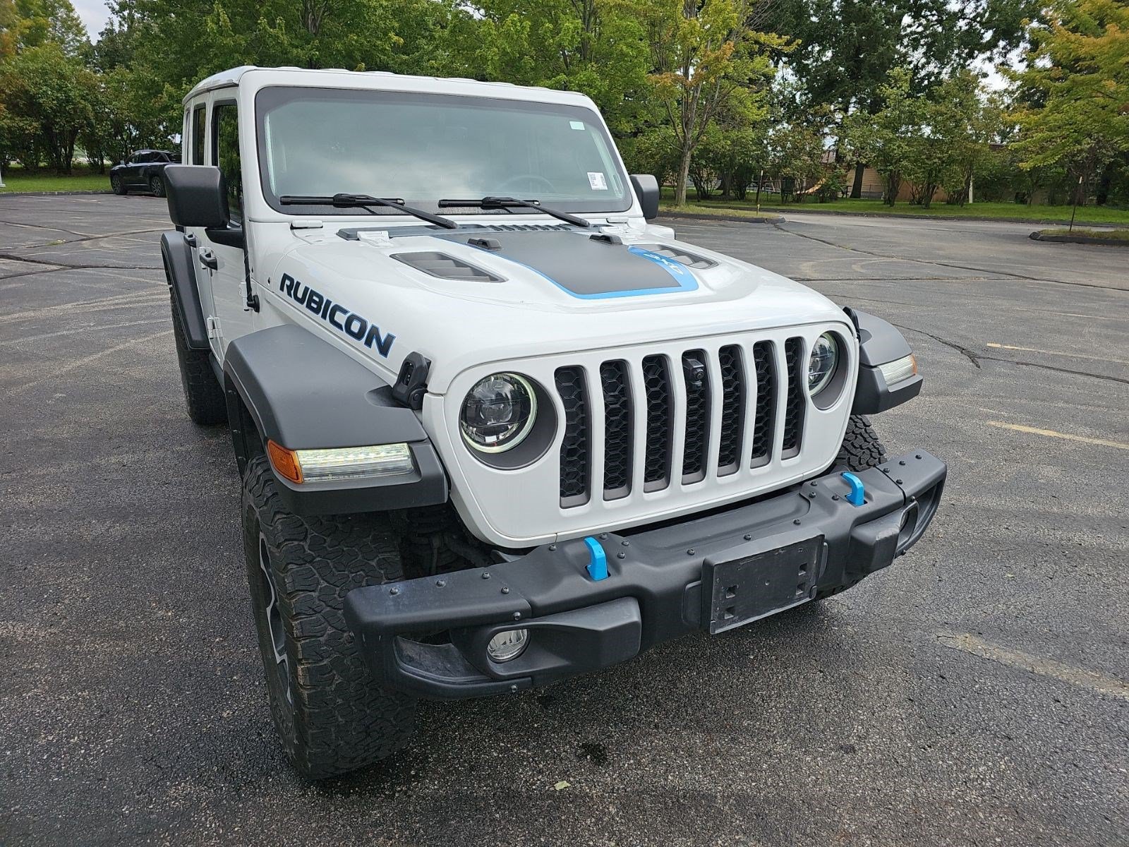Used 2023 Jeep Wrangler Unlimited Rubicon 4xe w/ Steel Bumper Group AWD/4WD image 8