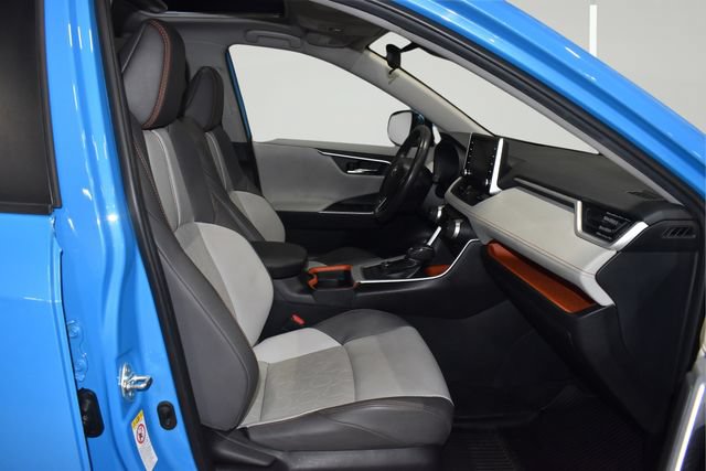Used 2019 Toyota RAV4 Adventure w/ Cold Weather Package AWD/4WD image 16