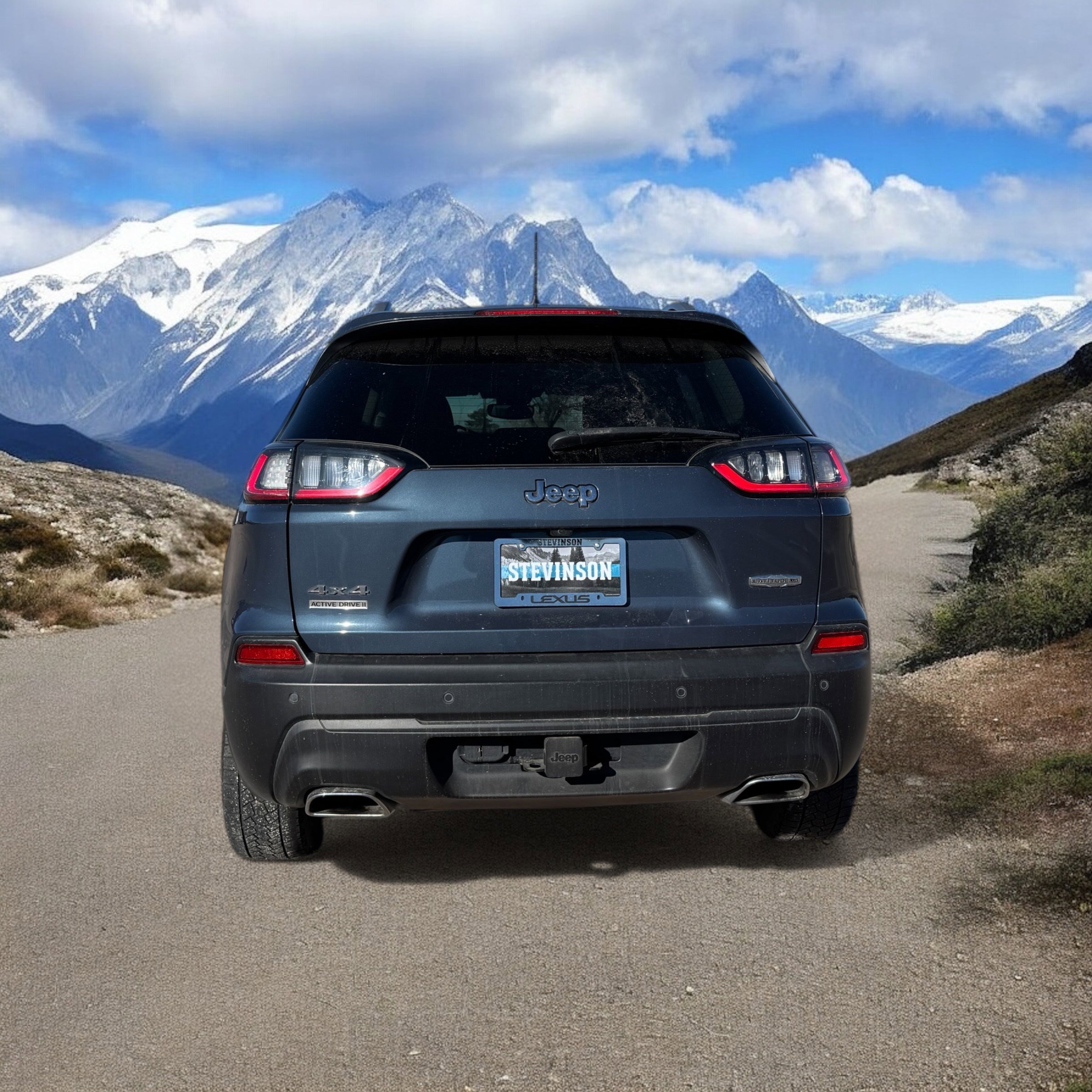 Used 2021 Jeep Cherokee Latitude Lux w/ Trailer Tow Group image 4