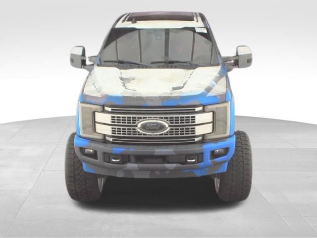 Used 2019 Ford F250 Platinum w/ Platinum Ultimate Package AWD/4WD image 2