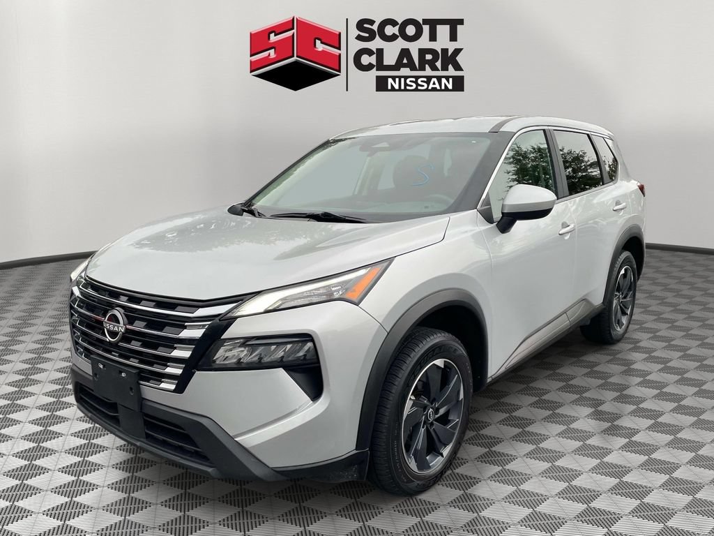 Used 2024 Nissan Rogue SV AWD/4WD image 3