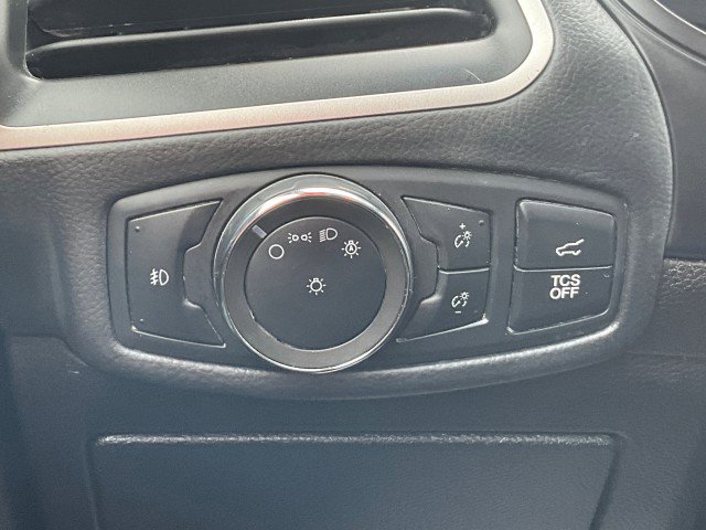 Used 2022 Ford Edge SEL w/ Convenience Package image 15