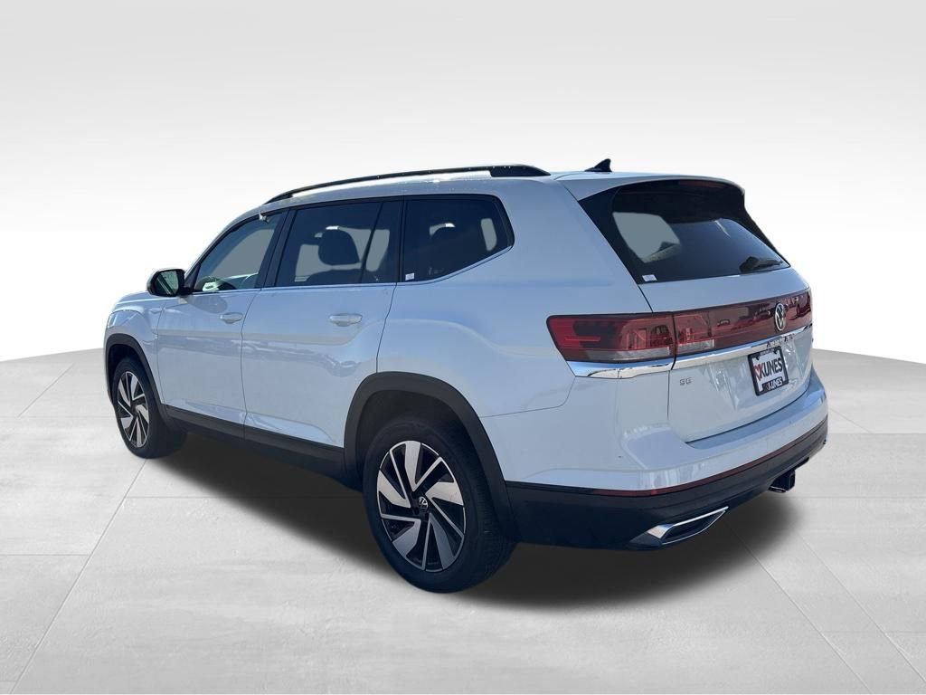 Used 2025 Volkswagen Atlas SE image 6
