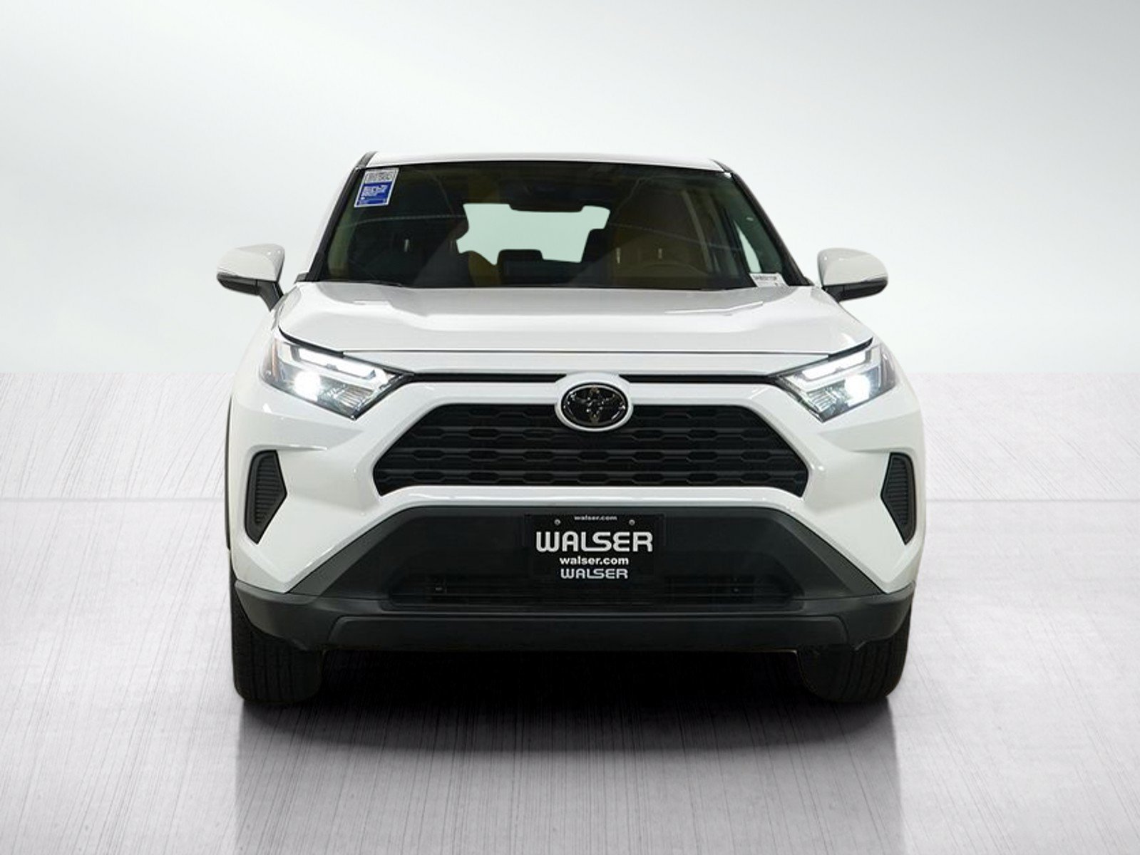 Used 2025 Toyota RAV4 LE AWD/4WD image 8