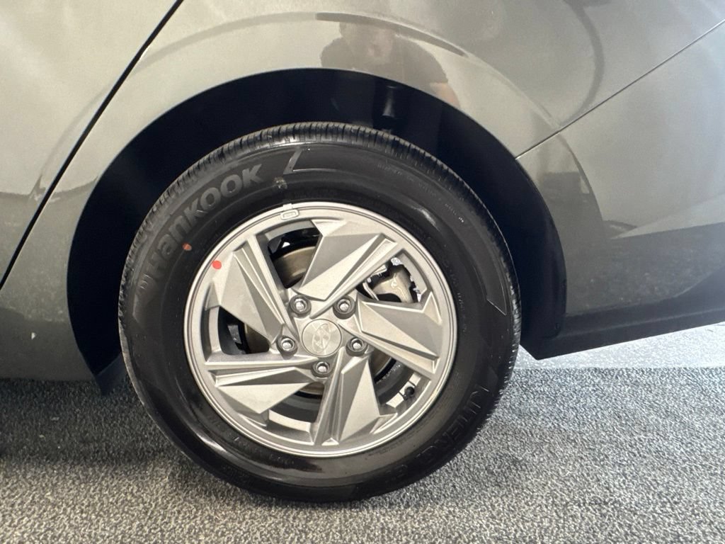 New 2026 Hyundai Elantra SE FWD image 8