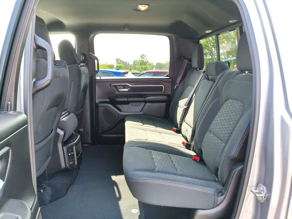 Used 2025 RAM 1500 Big Horn AWD/4WD image 7