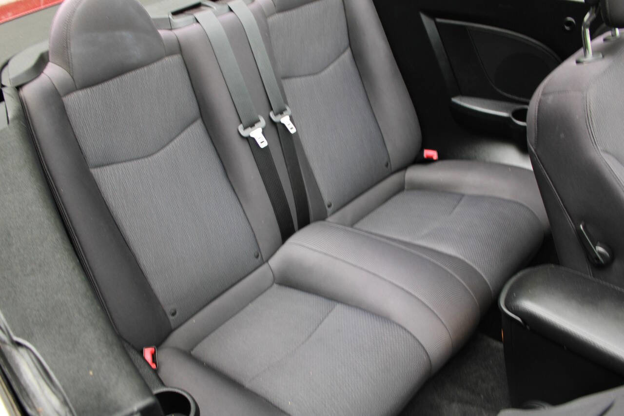 Used 2013 Chrysler 200 Touring image 31