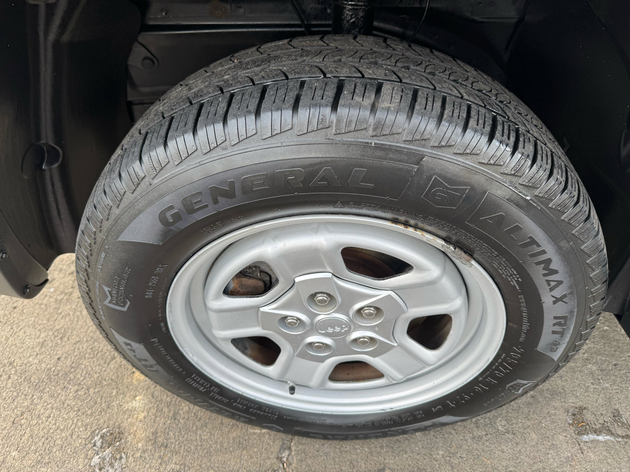 Used 2012 Jeep Patriot Sport image 14