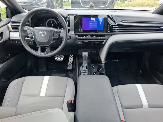 Used 2026 Toyota Camry SE FWD image 7