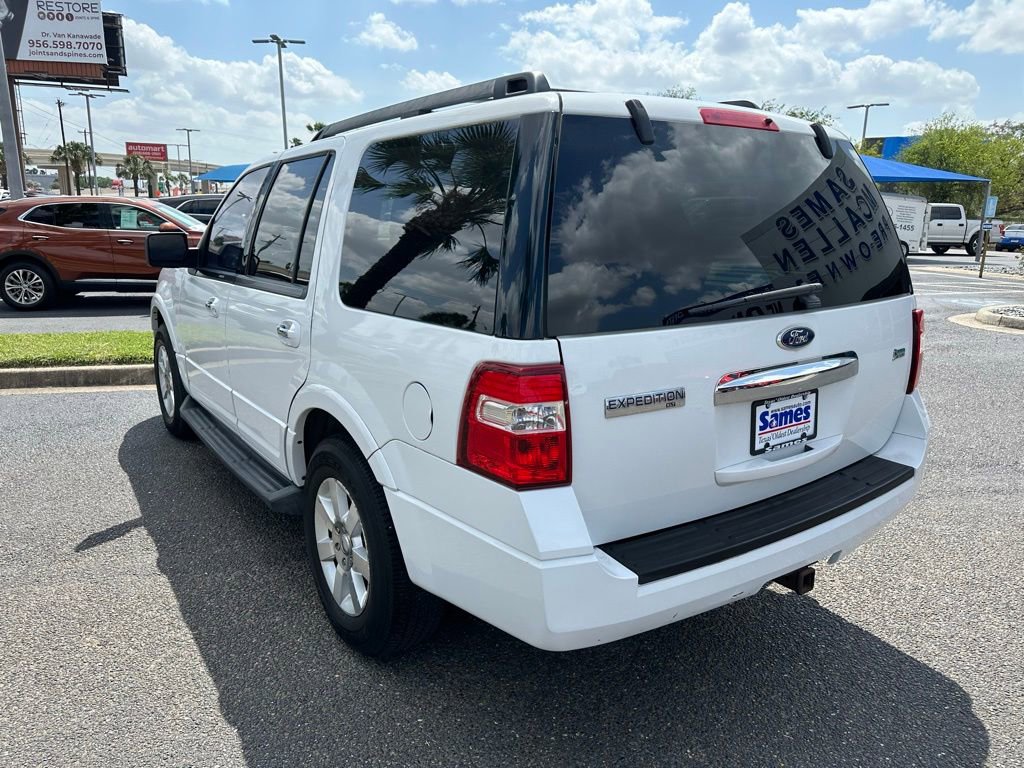 Used 2010 Ford Expedition XLT image 4