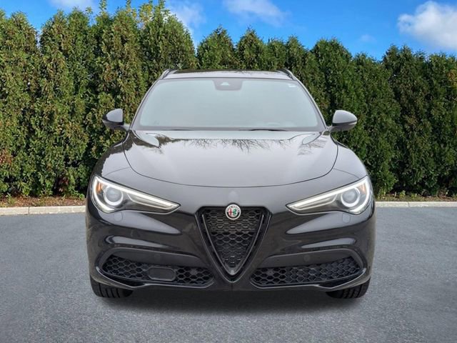 Used 2023 Alfa Romeo Stelvio Veloce image 2