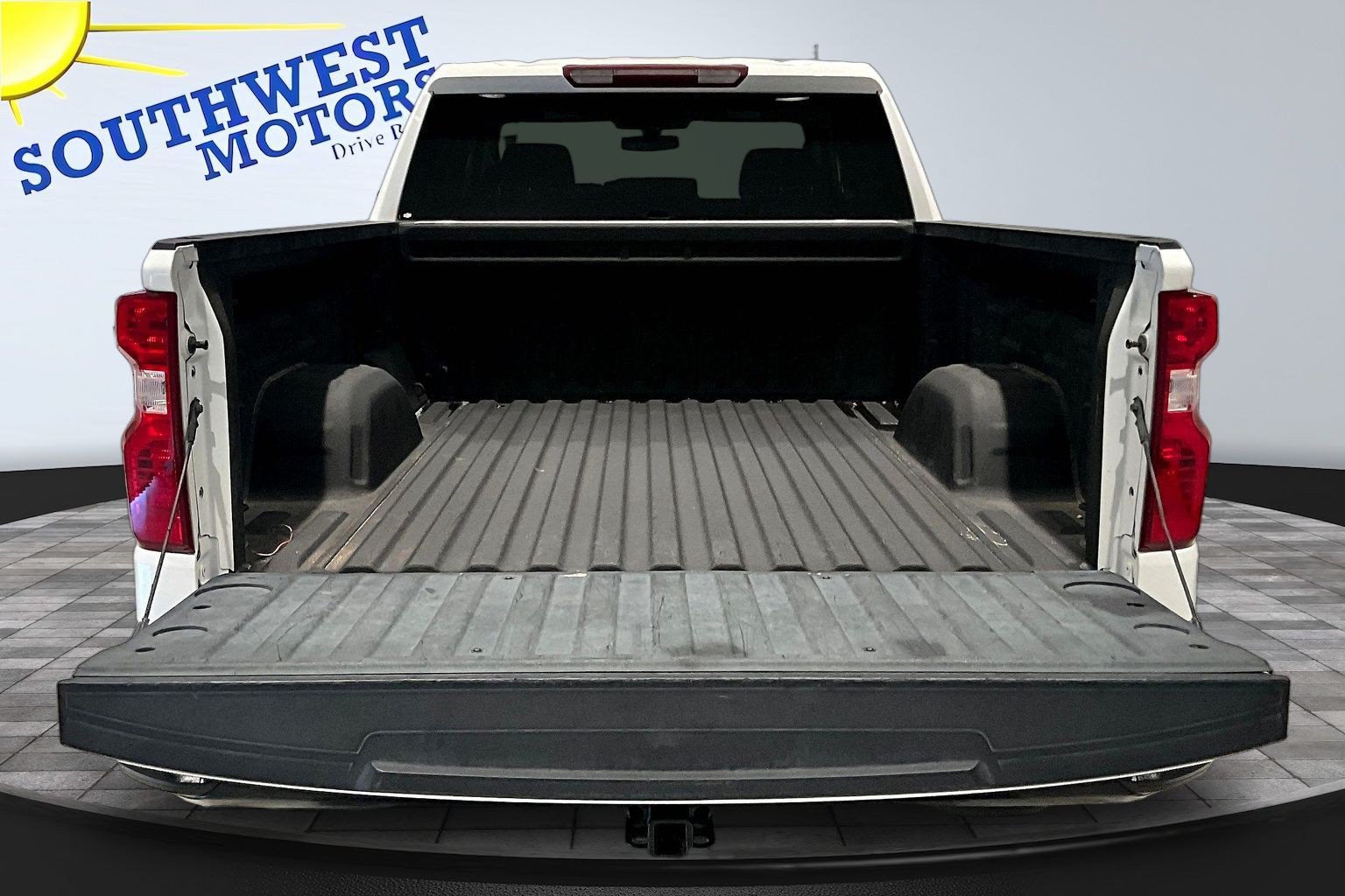 Used 2020 Chevrolet Silverado 1500 W/T w/ WT Value Package AWD/4WD image 8