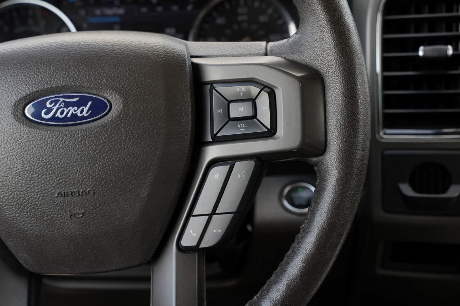 Used 2020 Ford Expedition XLT w/ Equipment Group 202A AWD/4WD image 8