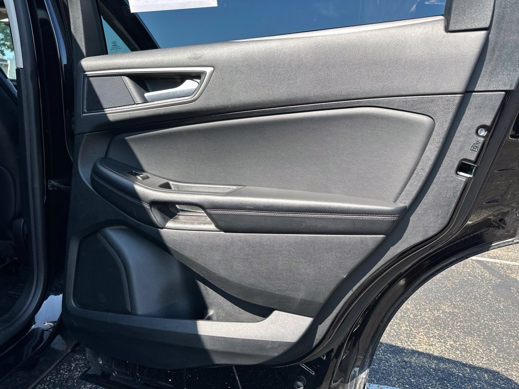 Used 2023 Ford Edge SEL AWD/4WD image 25